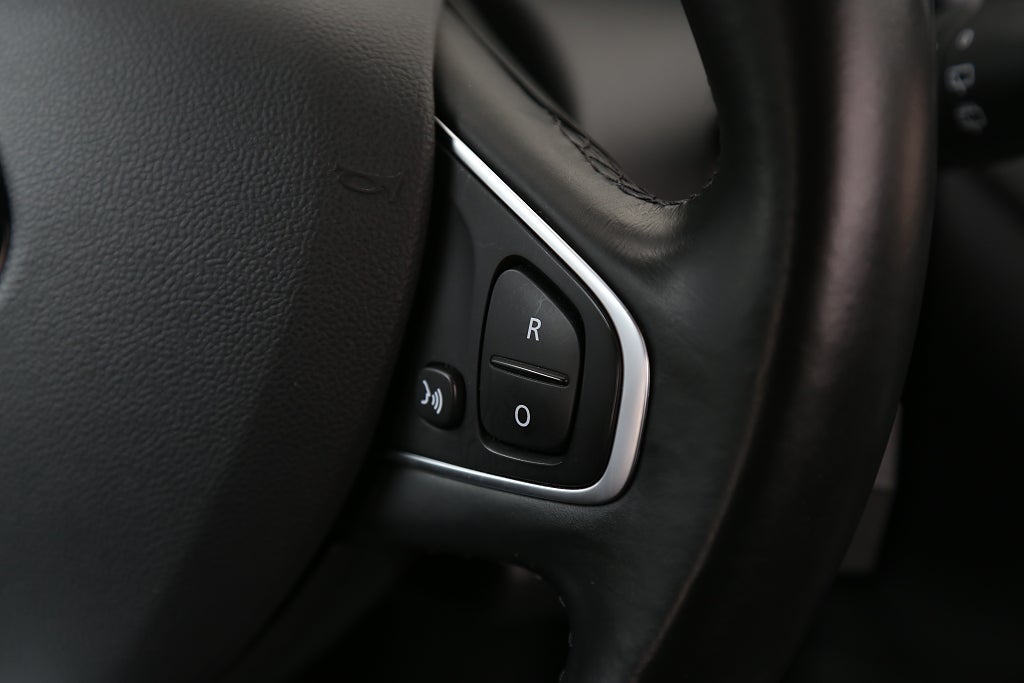 Renault Captur Phll Energy TCe 120hk Intens Aut Motorvärmare 2018