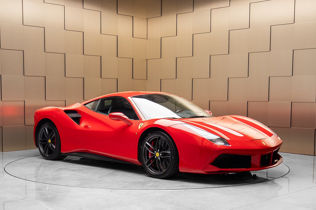 Ferrari 488 GTB GTB 3.9 V8 F1 DCT / Kolfiberstolar / Sportavgassystem