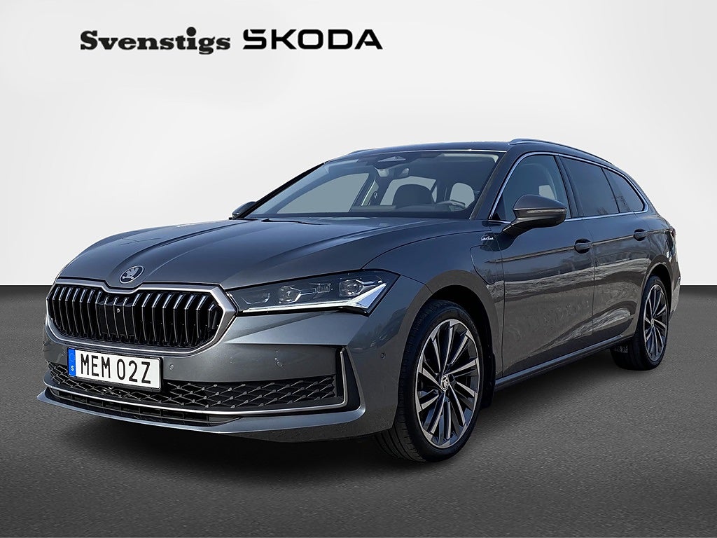 Skoda Superb Combi L&K 1,5 TSI IV 204 HK Drag 360 kamera Rattvärme