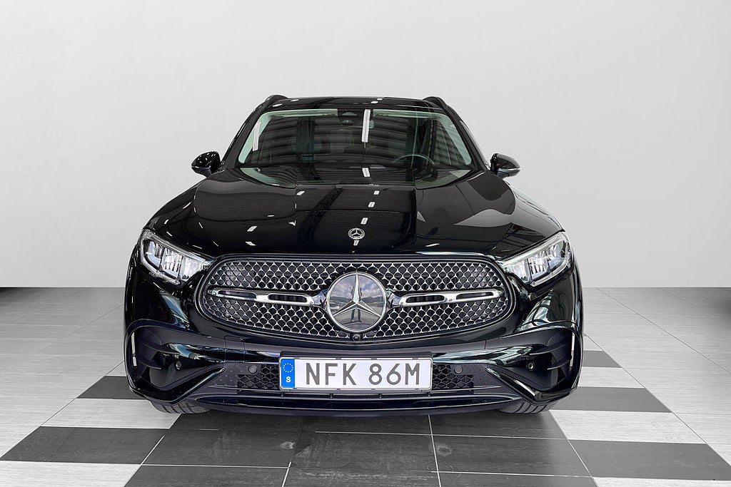 Mercedes-Benz GLC 2026 - miniatyr 3