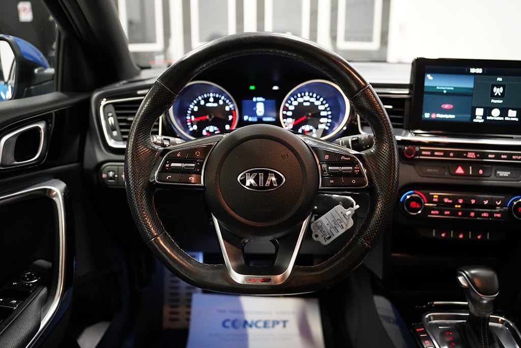 Kia ProCee'd 1.4 T-GDI 140hk GT-Line B-kamera M-värmare Carplay Navi