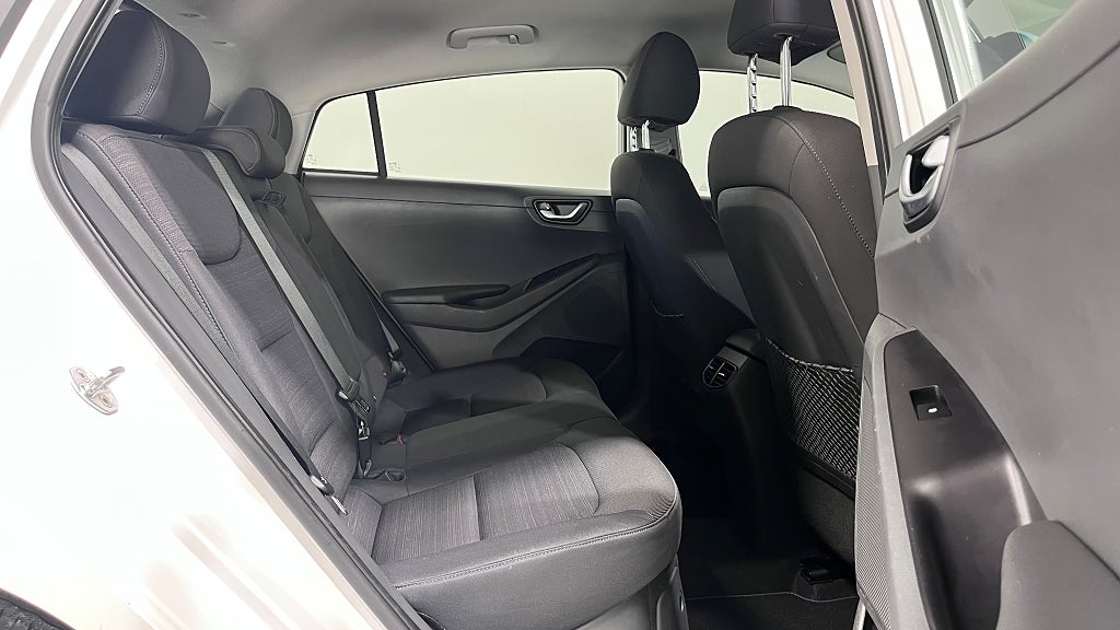 Hyundai IONIQ Hybrid 1.6 DCT | Drag & Vinterhjul