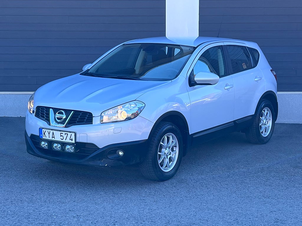 Nissan Qashqai Automat 2.0 CVT Drag//B-Kamera//Ny Servad//Ny Besiktad