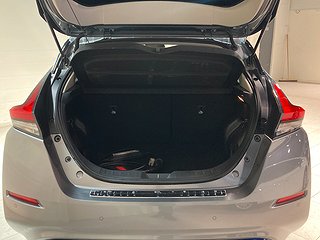Halvkombi Nissan Leaf 27 av 29