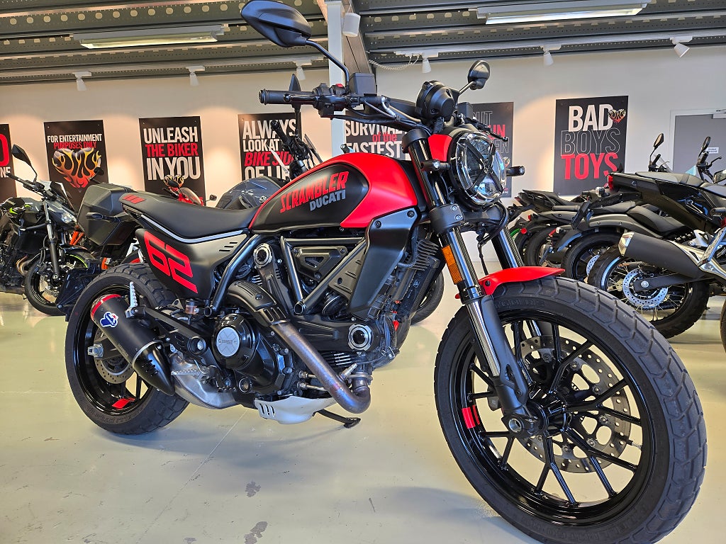 Ducati SCRAMBLER 800 FULL TROTTLE 