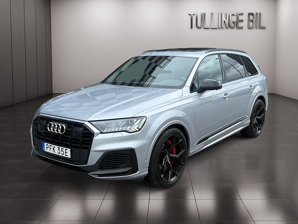 Audi Q7 60 TFSI e Q 456HK  S Line Pano Luft Matrix 360 Drag 22"