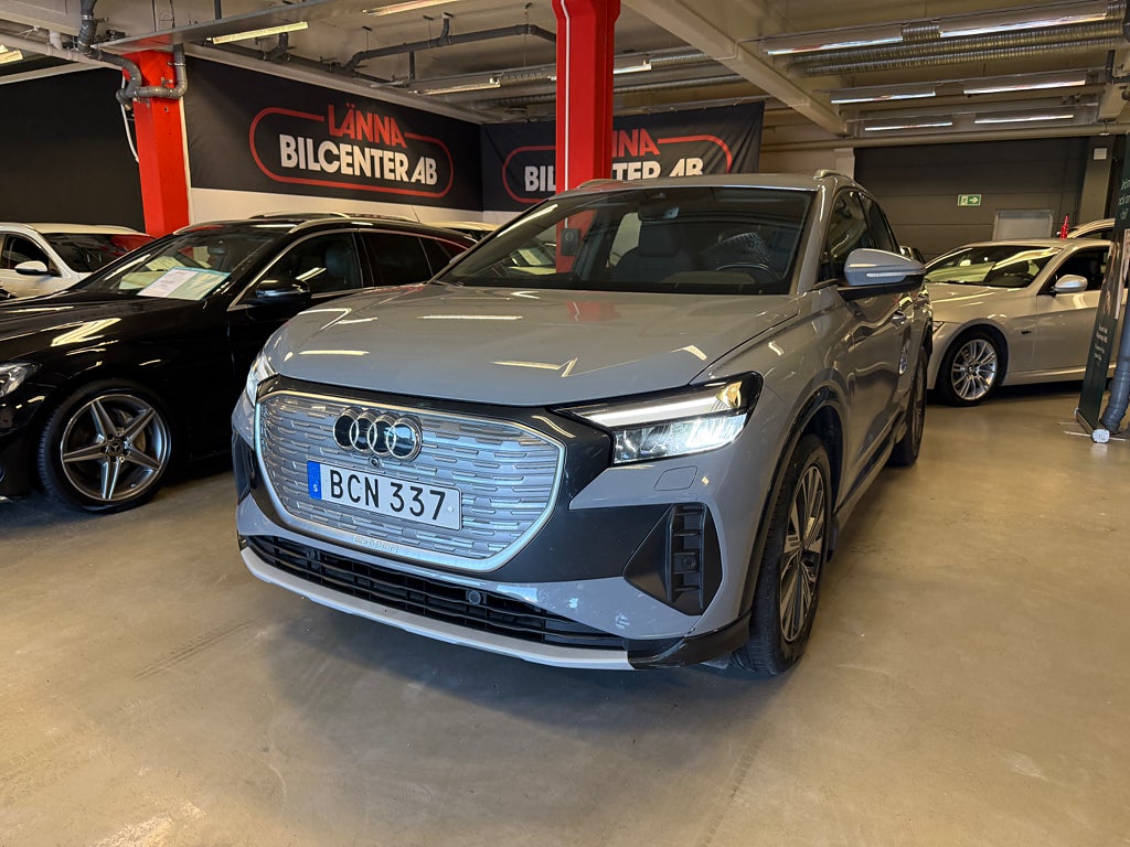 Audi Q4 e-tron 2022 - miniatyr 3