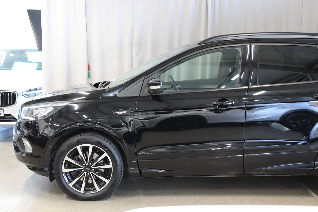 Ford Kuga 1.5 TDCi 120HK, Powershift ST-Line, * 10629* 3,99% Ränt