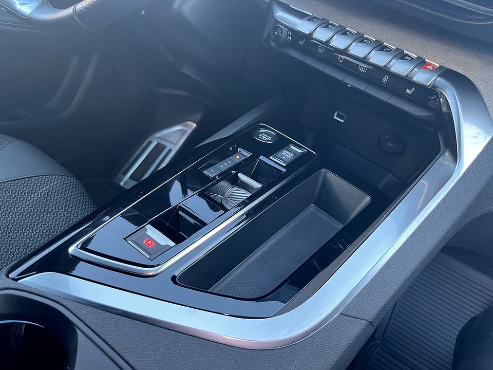 Bild på Peugeot 3008 GT 1.2 PT 130hk Aut B-KAMERA CARPLAY