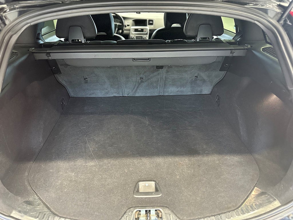 Volvo V60 Cross Country D3 Geartronic, Bussnies Advanced 4.99% Ränta/R