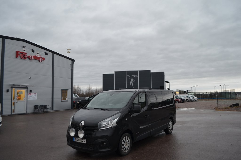 Renault trafic 2.7t 1.6 dCi 120 hk Nybesiktigad Lång MOMS