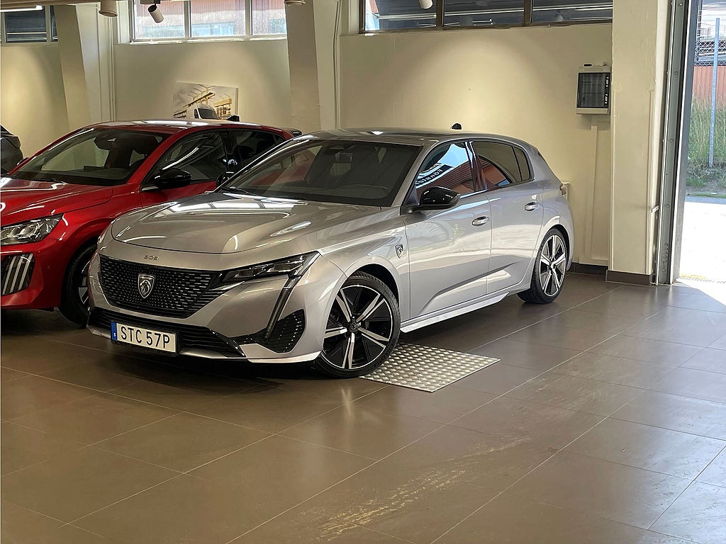 Bild på Peugeot 308 5D GT 1.2 PT 130hk Aut - BACKKAMERA, CARPLAY