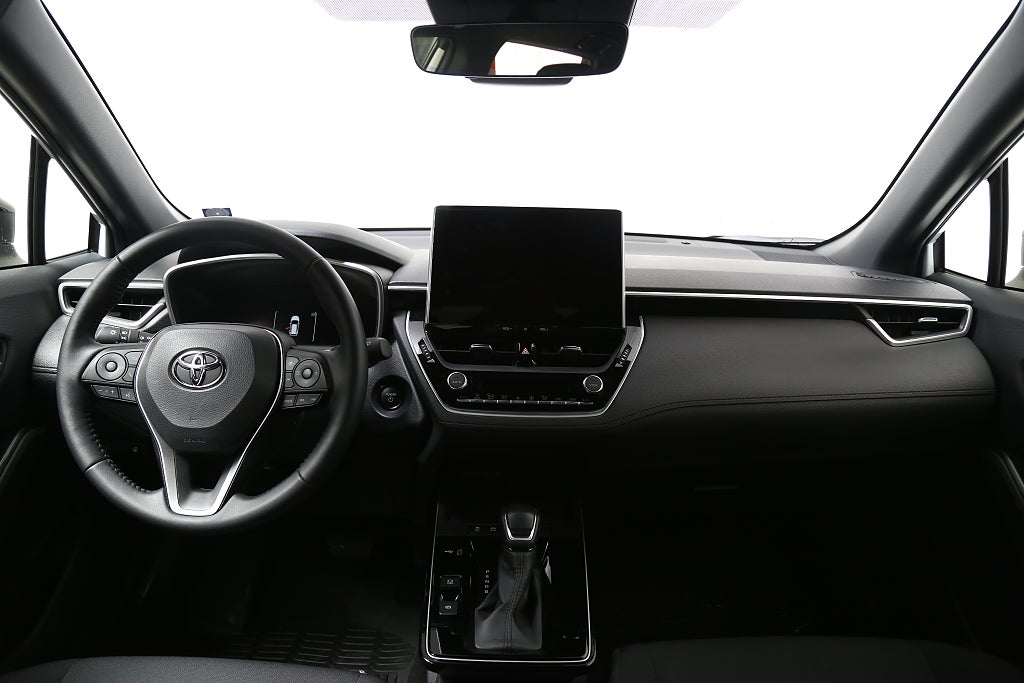 Toyota Corolla Cross 1,8 Hybrid E-CVT 140hk Style Kamera Leasbar 2025