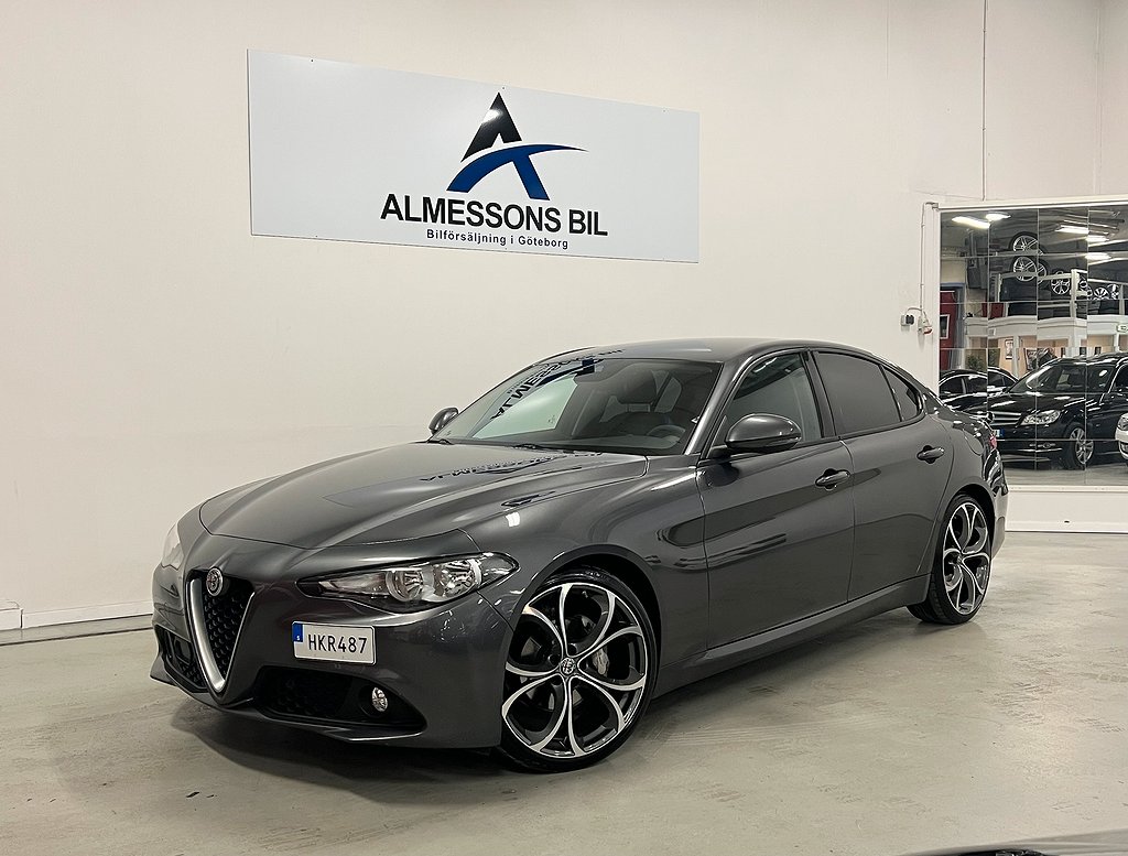 Alfa Romeo Giulia 2.2 JTD 16V Super 180HK 