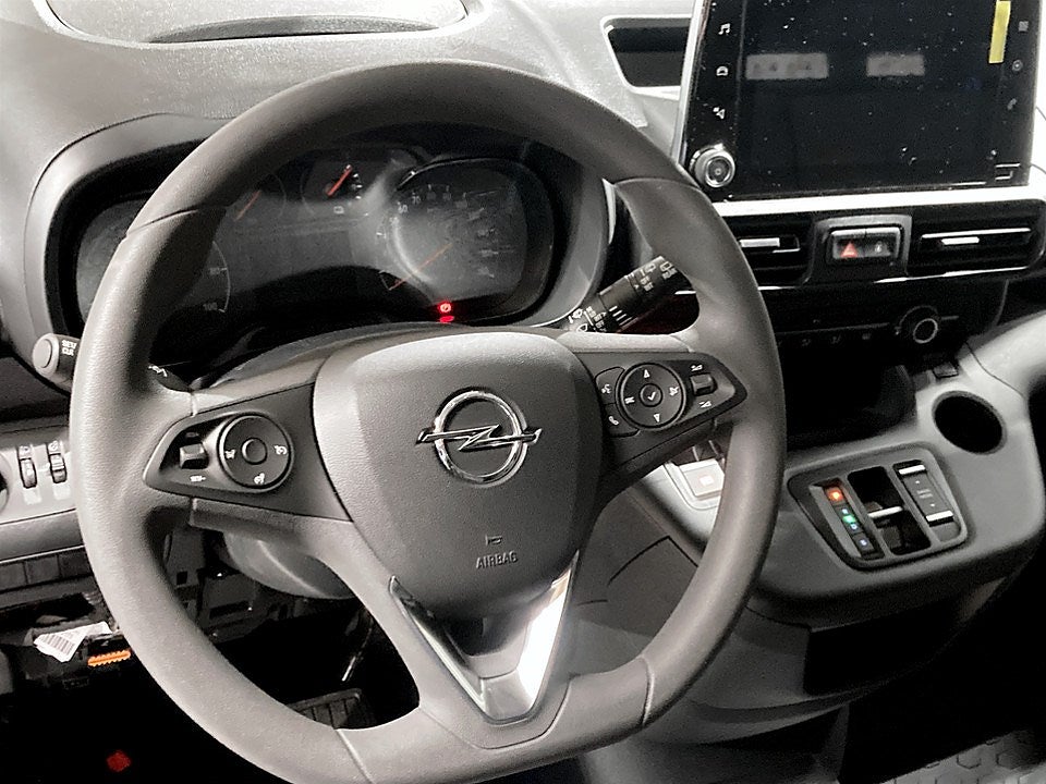 Bild på Opel COMBO-E Premium 136hk Aut L1 - OMGÅENDE LEVERANS!