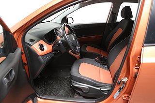 Halvkombi Hyundai i10 9 av 21