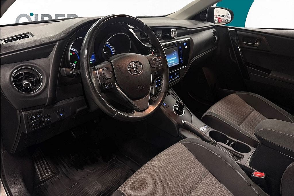 Toyota Auris 1.8 Touring Hybrid 136hk, 3 brukare, Intense, e-CVT