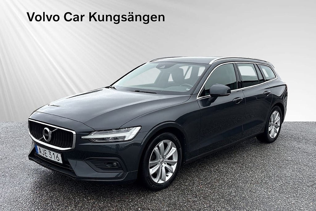 Volvo V60 D3 Momentum Adv DRAG/KAMERA/CARPLAY