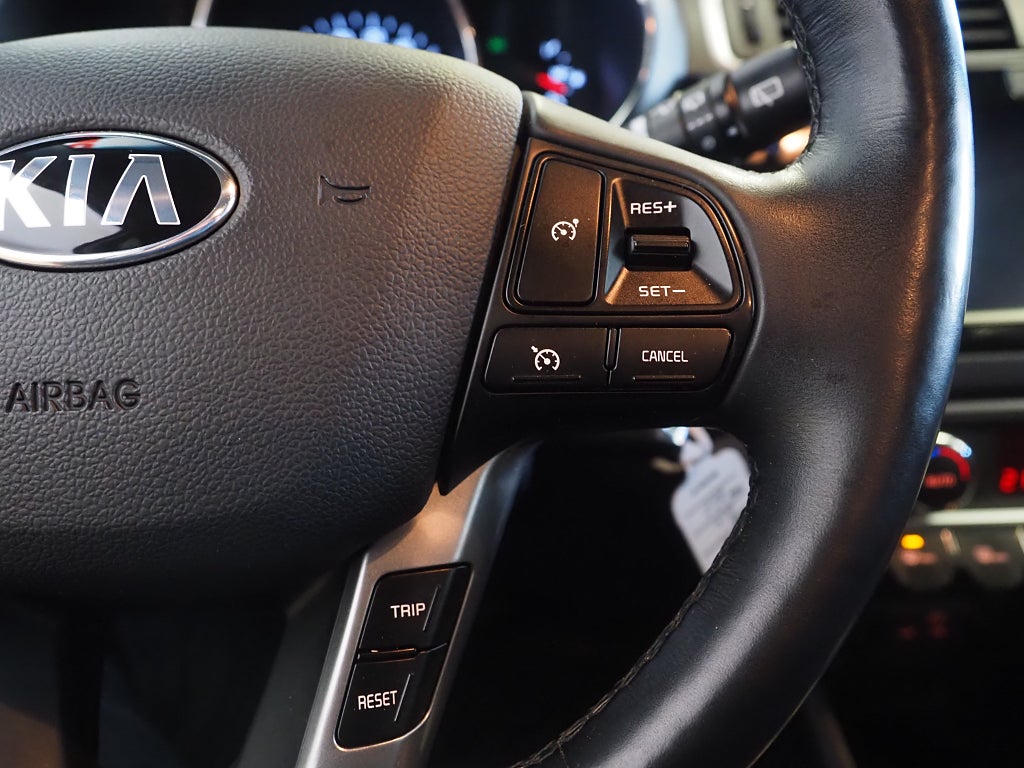 Kia Rio 1.2 CVVT 84hk Special Edition M-Värm Navi Kamera 2016