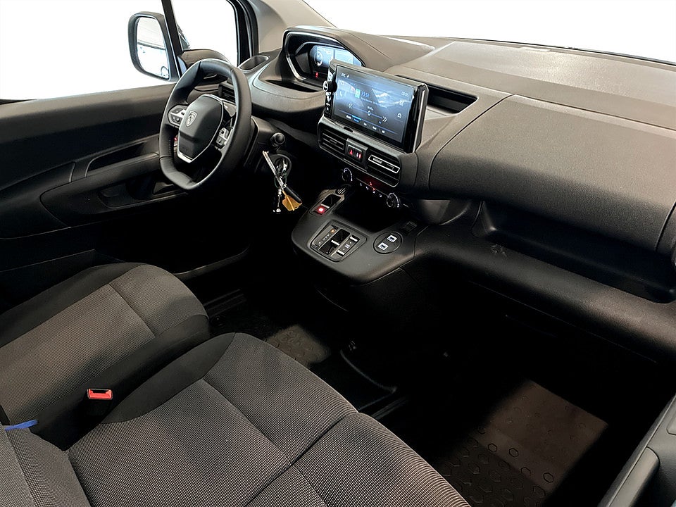 Bild på Peugeot Partner 130hk Aut L2 - DIESELVÄRMARE MM INGÅR!