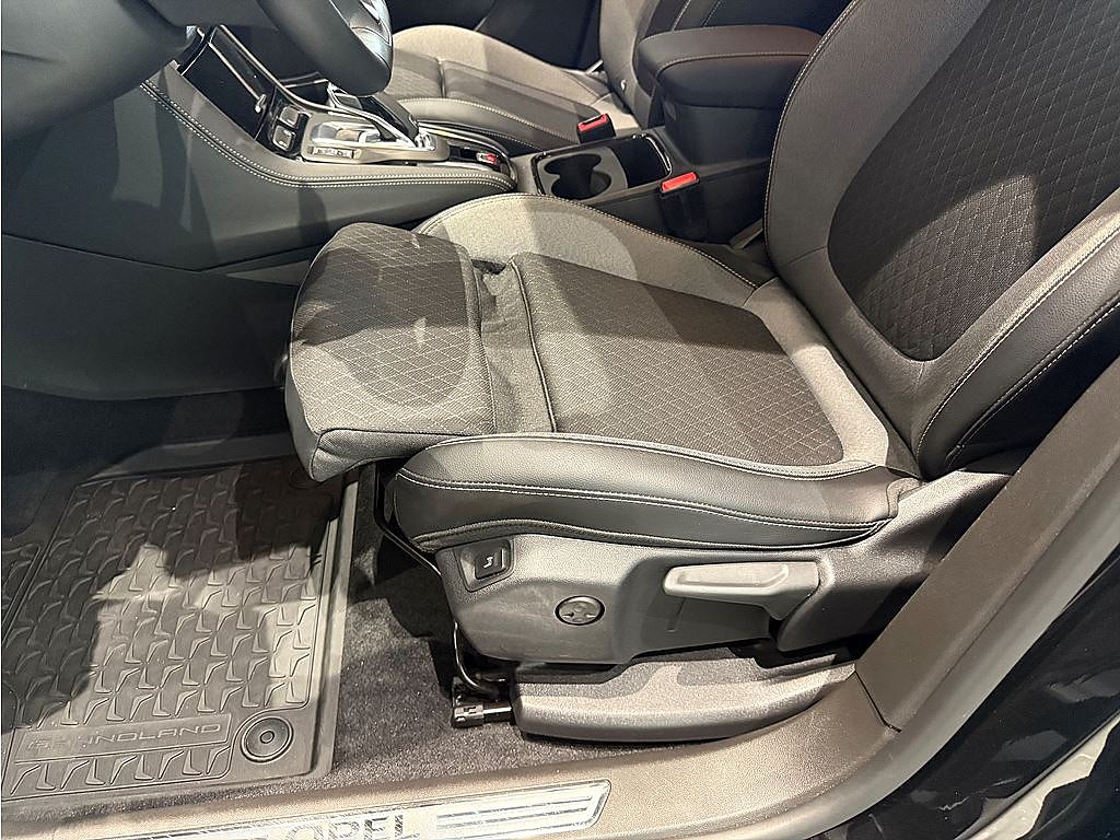 Bild på Opel Grandland GS-Line 1.2 PT 130hk Aut - B-KAMERA, CARPLAY