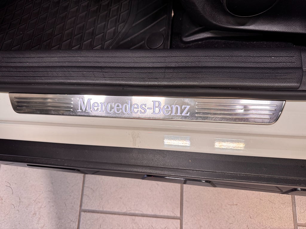 Mercedes-Benz GLA 2016 - miniatyr 24