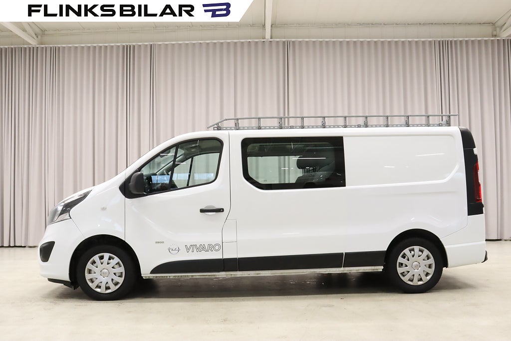 Opel Vivaro 125HK Dubbelhytt Drag D-Värmare Inredning Moms