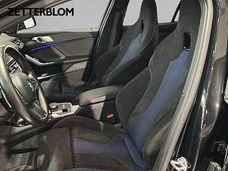 Halvkombi BMW M135i 7 av 23