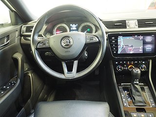 Kombi Skoda Superb 14 av 21