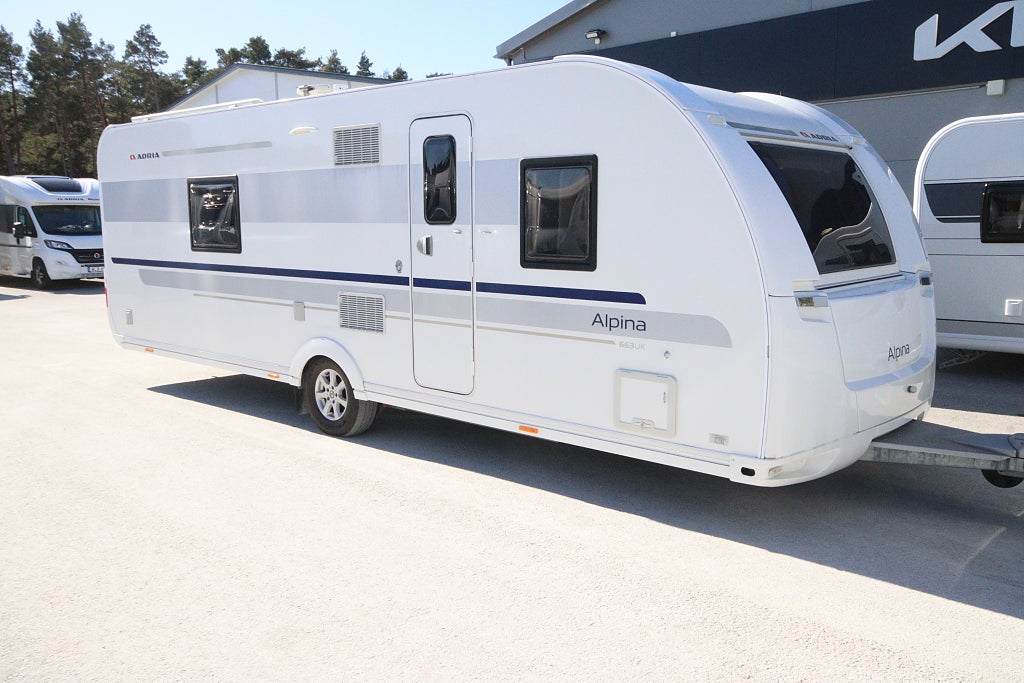 Adria Alpina 663UK 