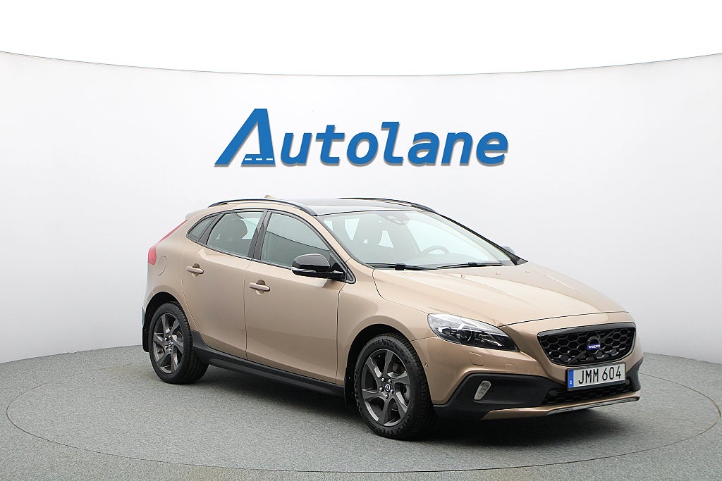 Volvo V40 Cross Country D2 Summum, Panorama, Elstol, K-rem bytt, Skinn 115hk