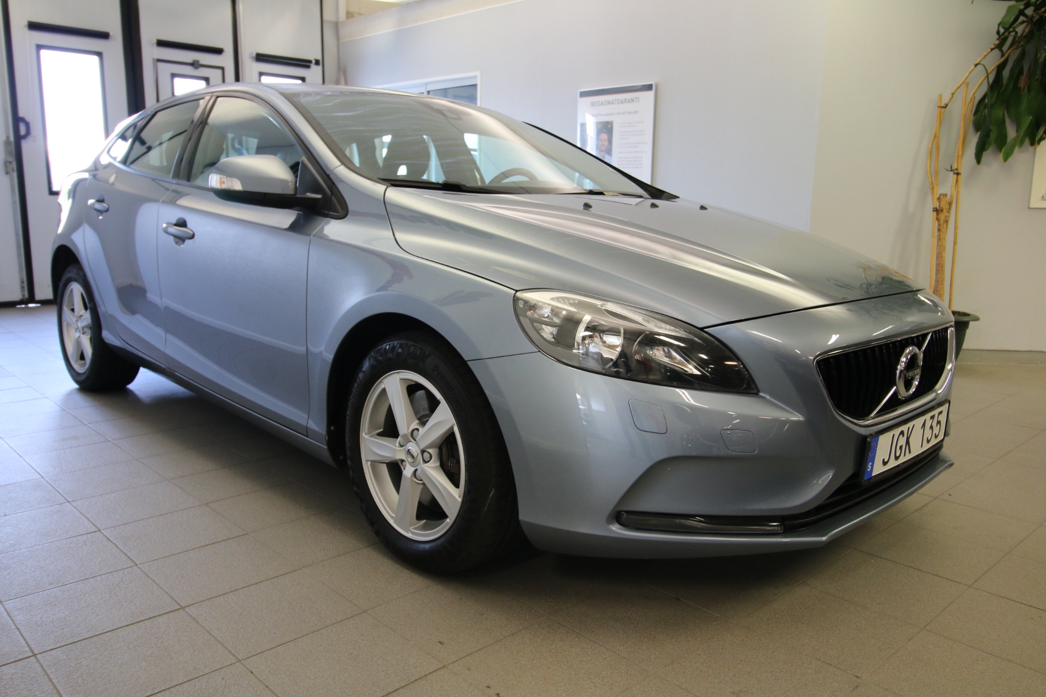 Volvo V40 SÅLD 2017, bild 4/49