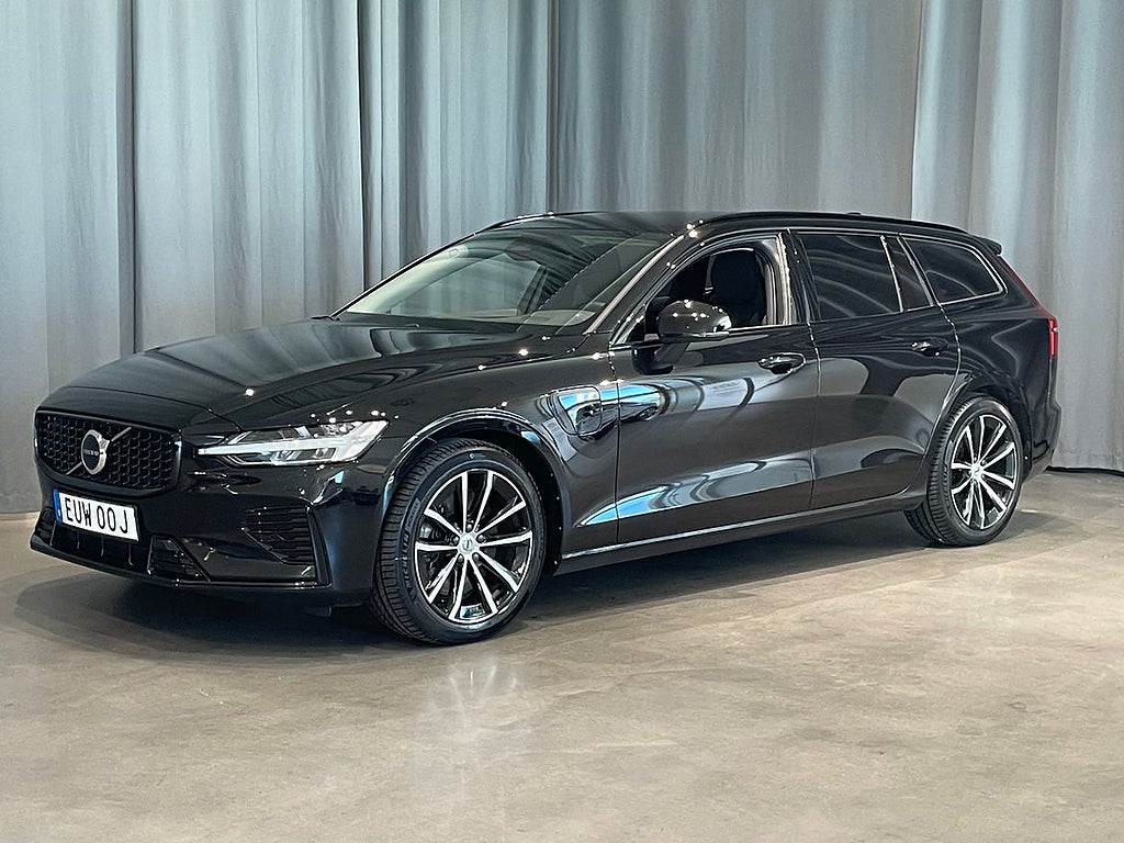 Volvo V60 Recharge T6 Plus Dark *SELEKT/NYA S-DÄCK/DRAG*
