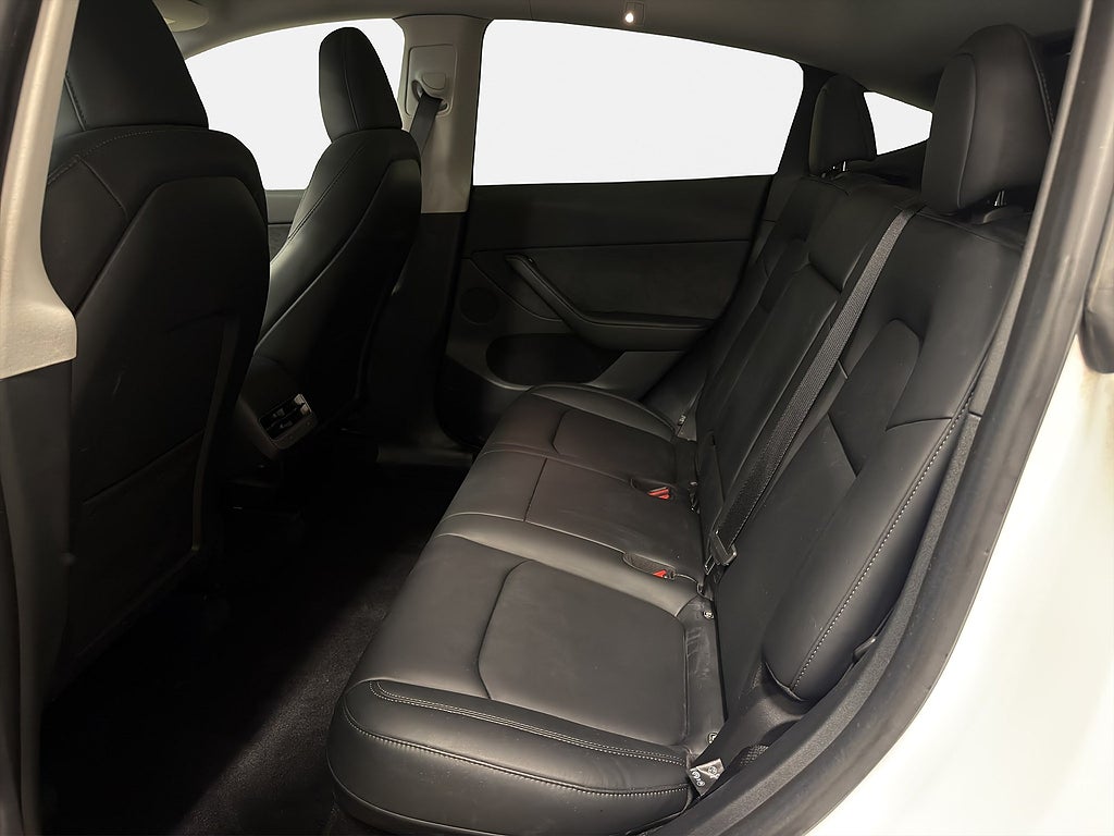 Tesla Model Y Stnd Range, Autopilot, Dragkrok, Pano, Läder, MOMS