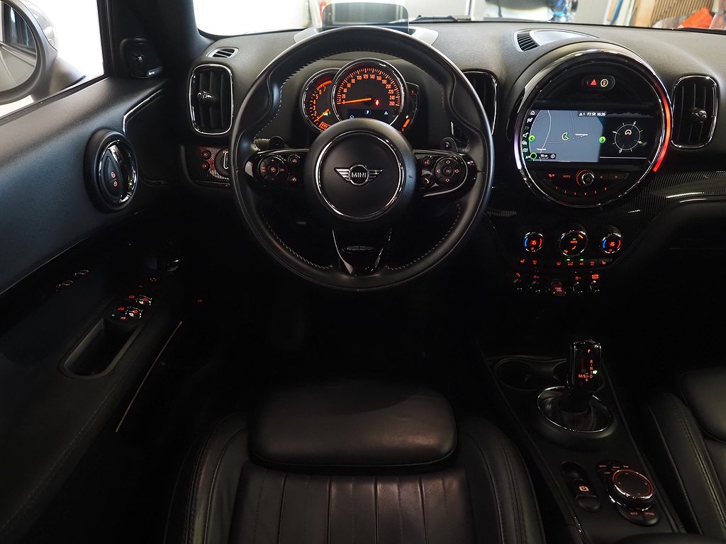 MINI Countryman Cooper S 192hk Maximize HUD Kamera Nav ACC 2019