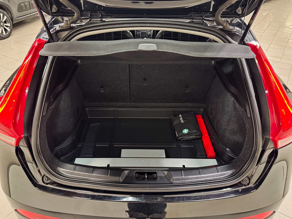 Volvo V40 D3 150Hk