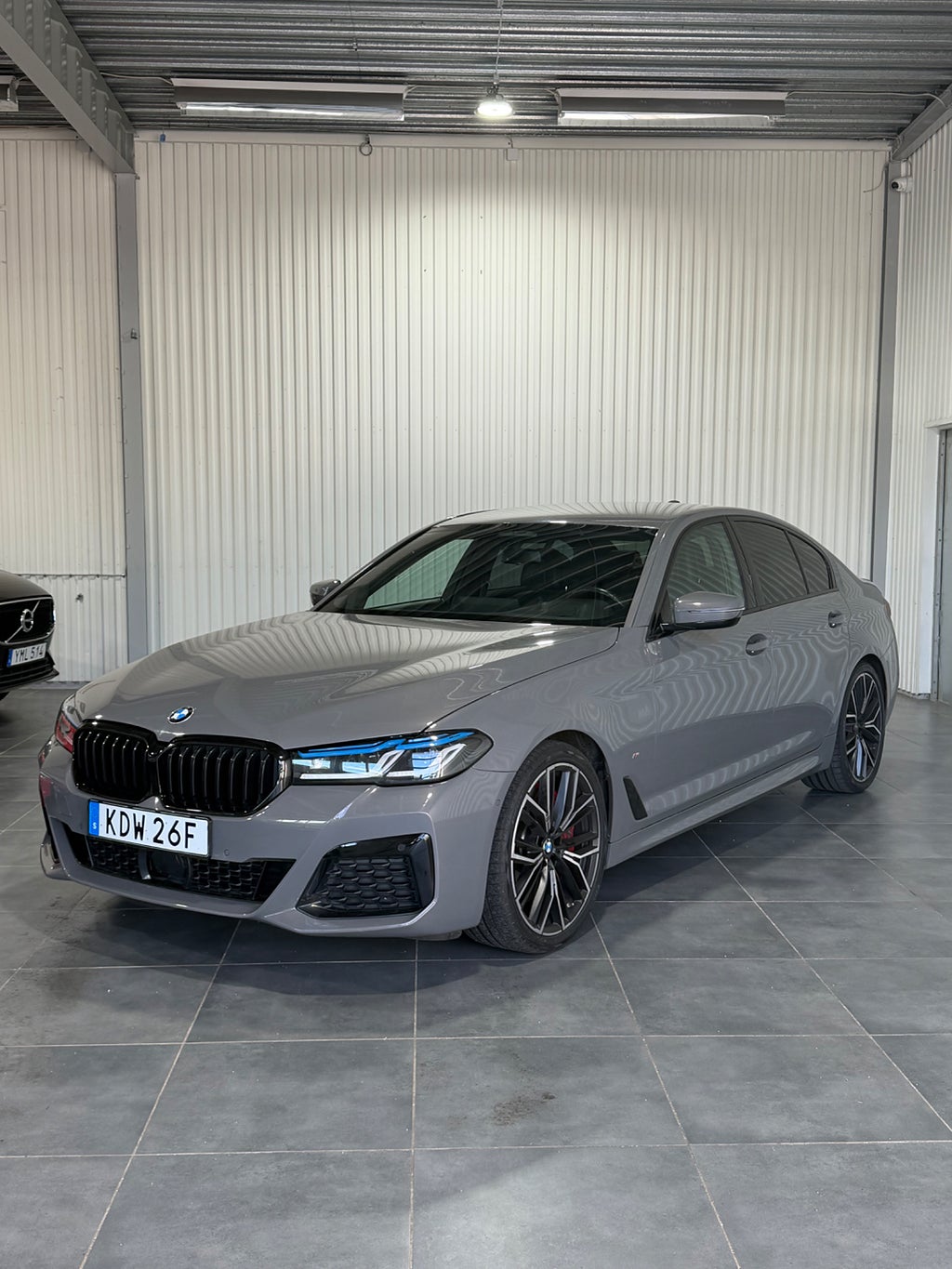 BMW M550I xDrive 530HK Performance M Sport Nardo Grey