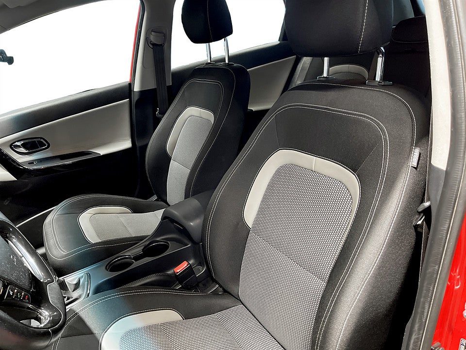 Bild på Kia Ceed Special Edition 1.6 GDI 135hk RATTVÄRME V-HJUL INGÅR!