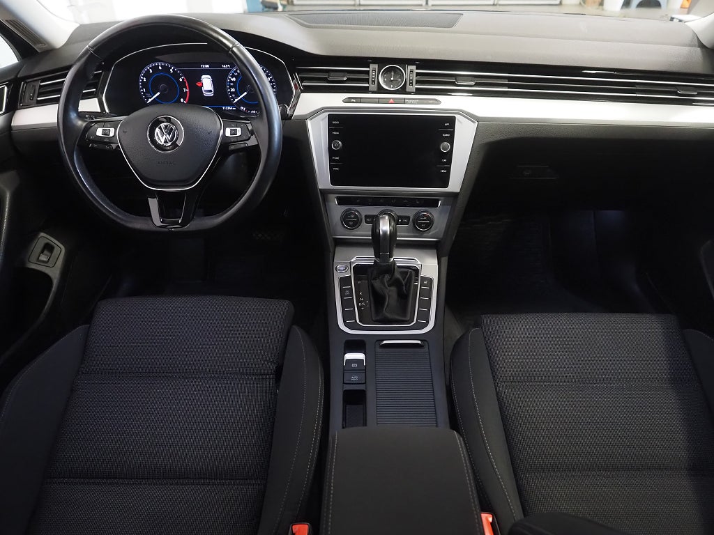 Volkswagen Passat SC TSI 150hk DSG |Cockpit|Drag|Backkamera| 2018