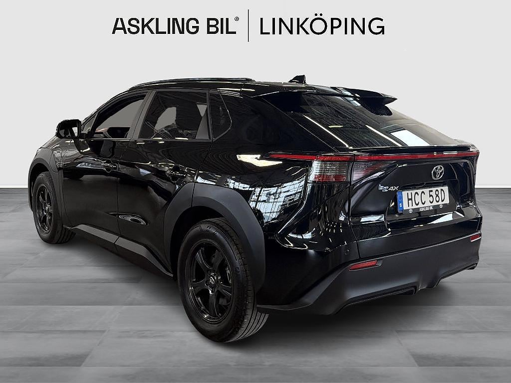 Toyota bZ4X 2024 - miniatyr 2