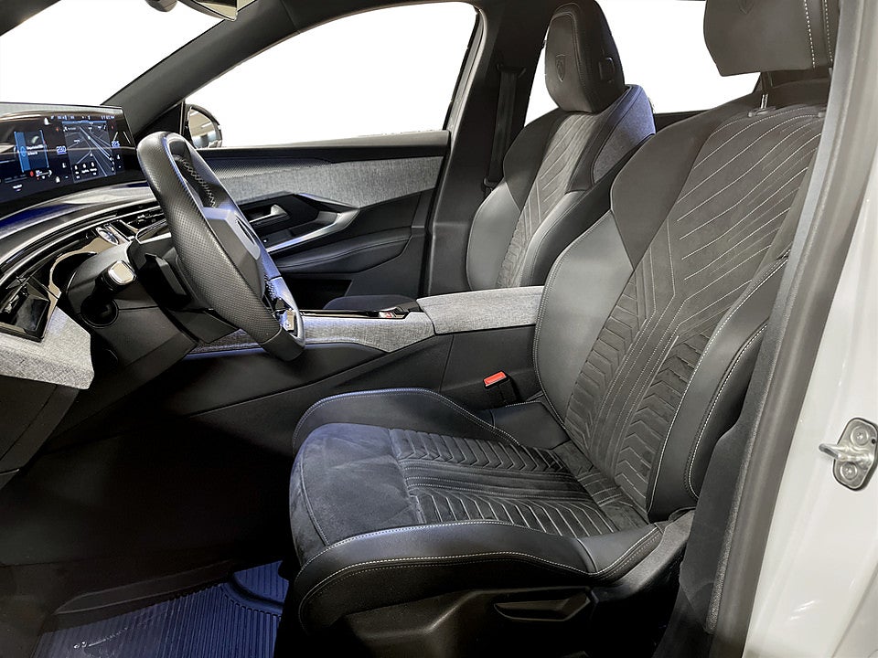 Bild på Peugeot 5008 GT Hybrid 145hk Aut 7-SITS B-KAMERA CARPLAY