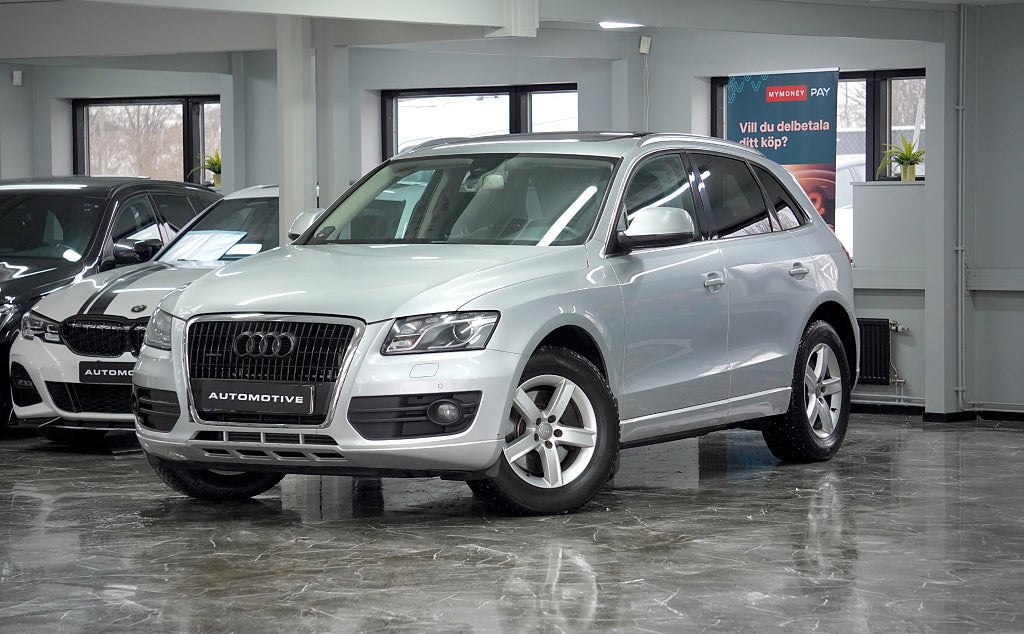 Audi Q5 2.0 TFSI hybrid quattro Pano B&O Skinn Drag  B-kamera
