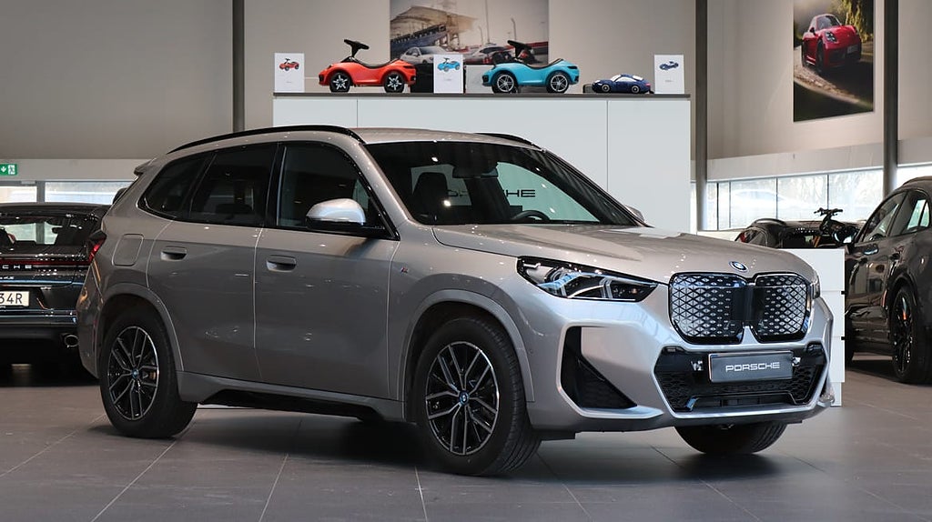 BMW iX1 xDrive30 M-Sport