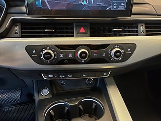 Audi A4 Avant 40 quattro S&V-däck/Drag/Navi/D-värm/Psens/MOMS – bild 15