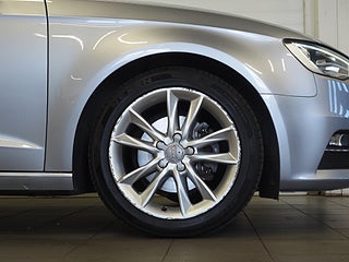 Halvkombi Audi A3 8 av 22