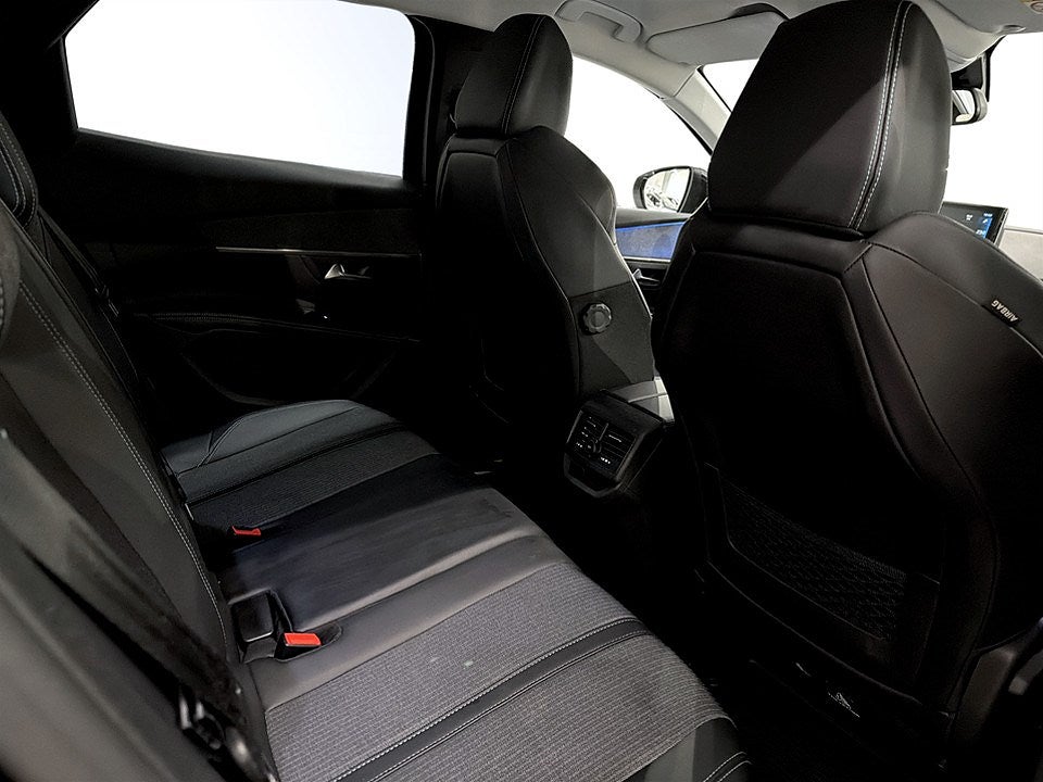 Bild på Peugeot 3008 Allure 1.2 PT 130hk Aut - DRAG, B-KAMERA