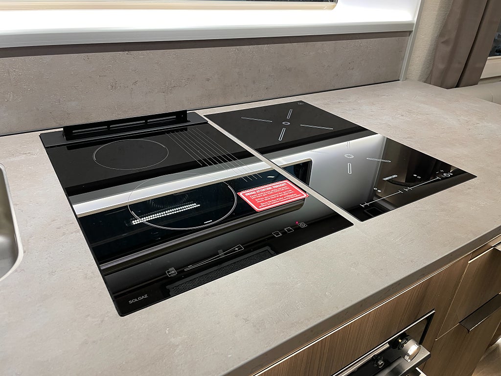 Kabe Imperial 630 TDL E2 KS /AC/Läder/Långbäddar/Badrum bak - Kabe