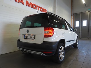 SUV Skoda Yeti 7 av 22