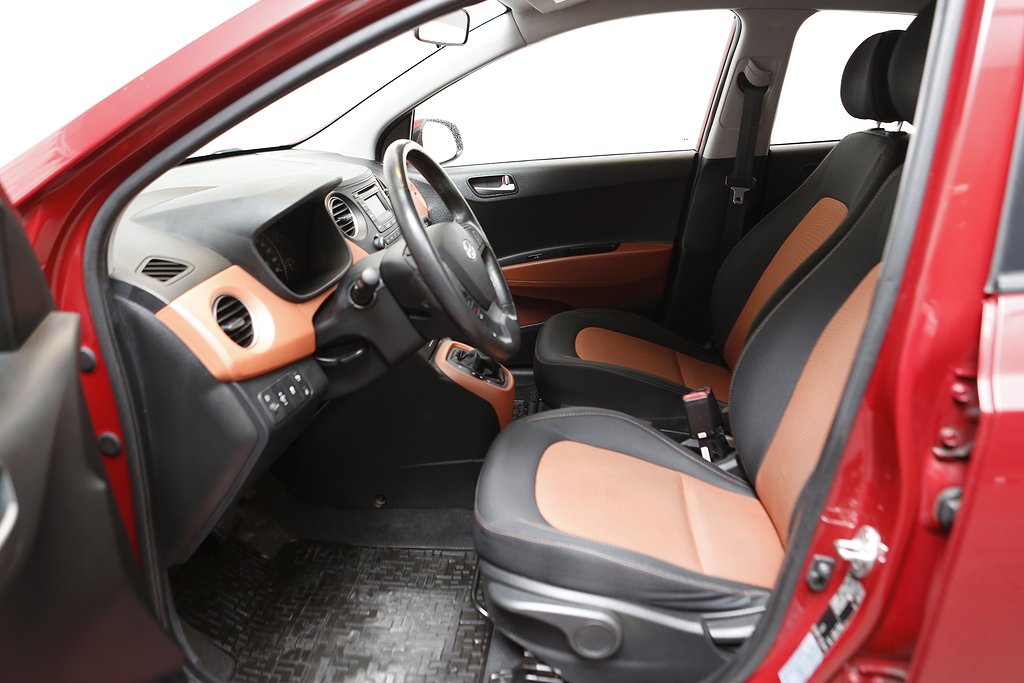 Hyundai i10 1,2 87hk Premium Automat 5D P-sensor Bluetooh 2015