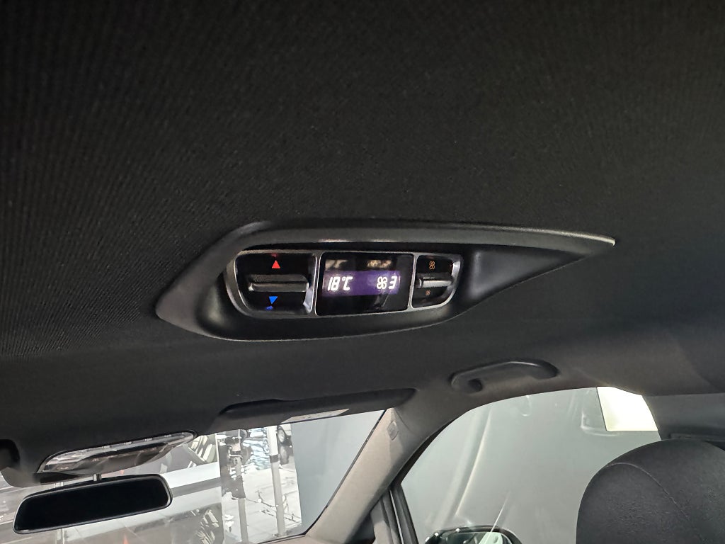 Mercedes-Benz V 300 d 4Matic Lång AMG Värmare Drag Distronic - bild 9